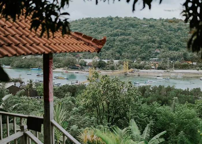 Lanussa Hill منتزه العطل نوسا ليمبونغان