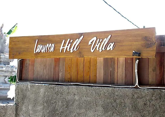Lanussa Hill ホリデーパーク 3*